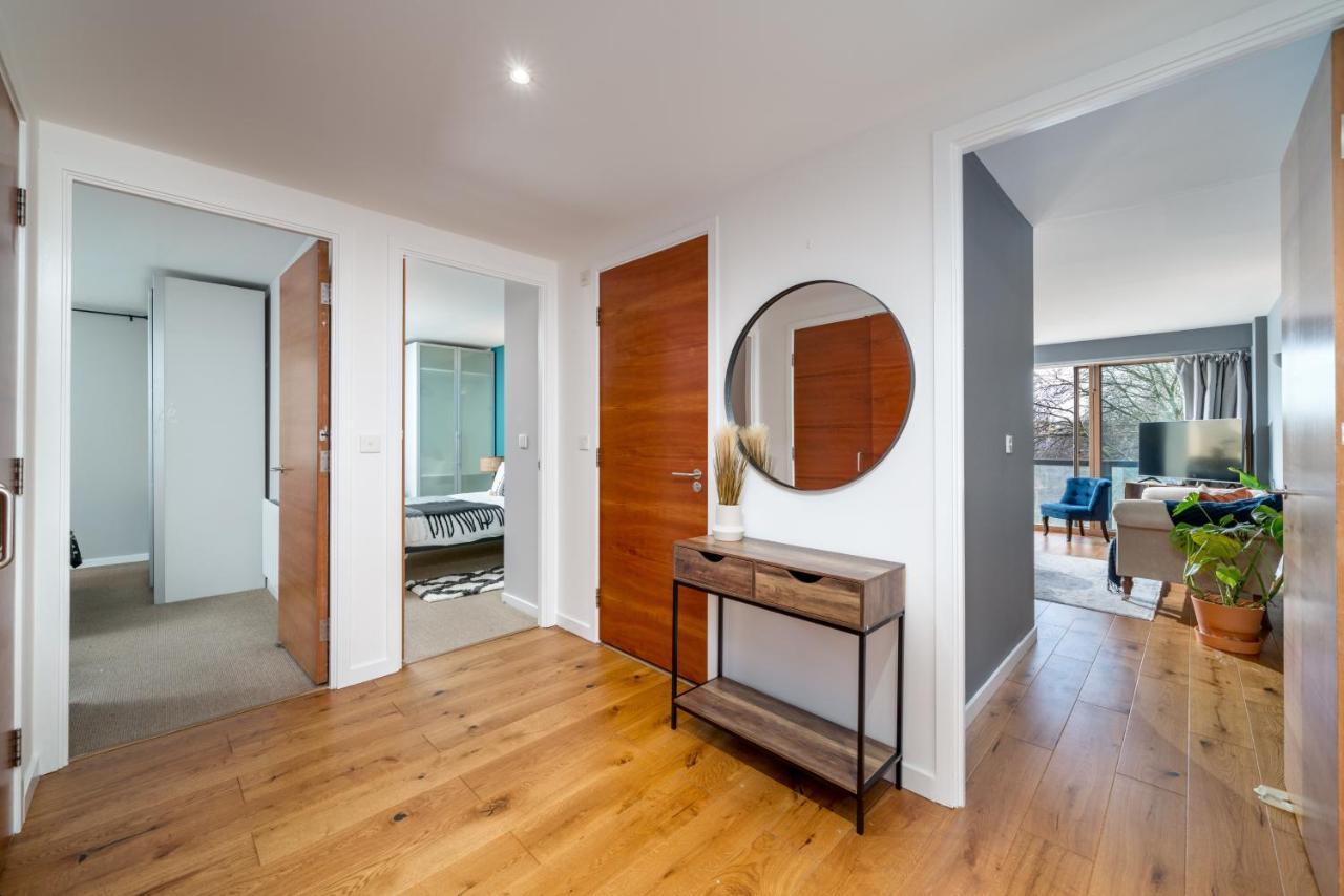 2 Bedroom Apartment With Park Views Shoreditch London Exterior photo
